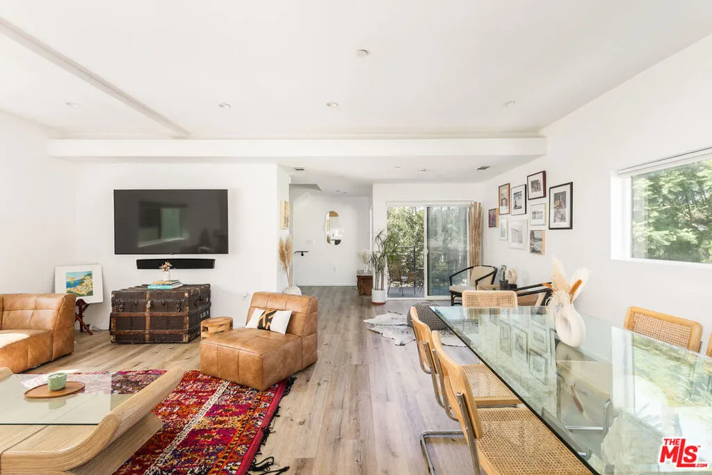 2652 S Mansfield Avenue, Los Angeles, California 90016 home-pic-8